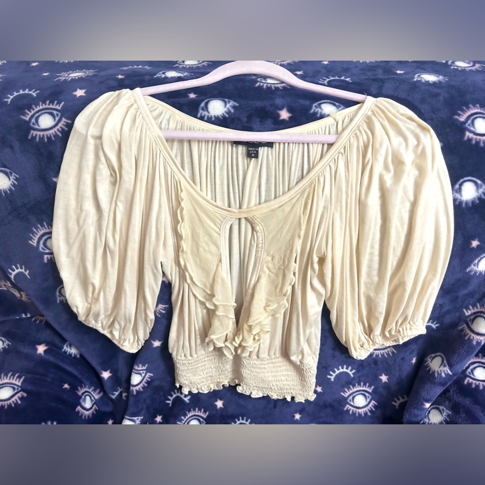bebe cream medium blouse